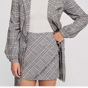 FREE PEOPLE GREY TARTAN PLAID SKIRT SZ.2